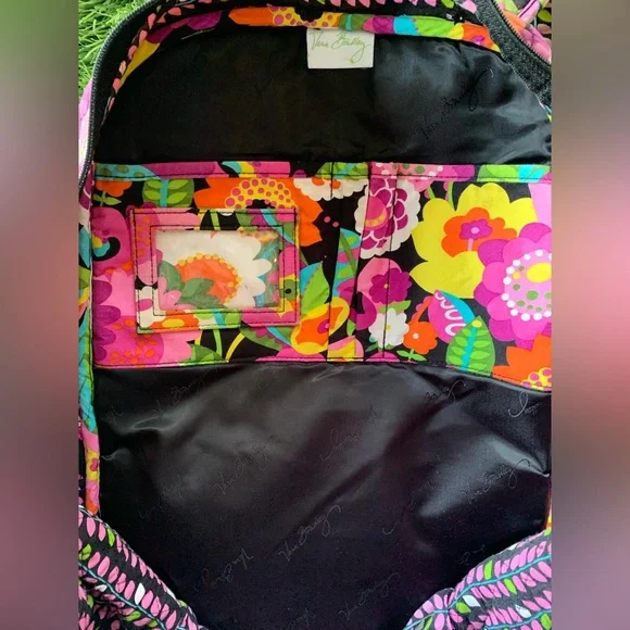 Very Bradley large backpack - Picture 2 of 6